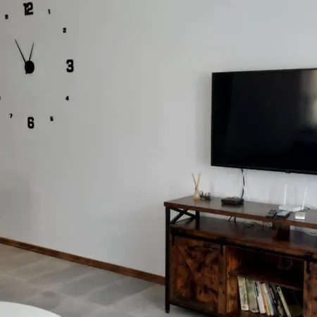 Anthic 7 3 アパート *